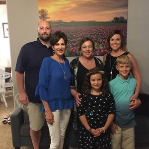 Meet your Posher, Linda